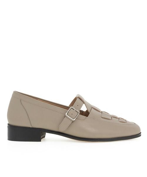 30%OFF】イントレチャートTストラップレザーシューズ | A de Vivre