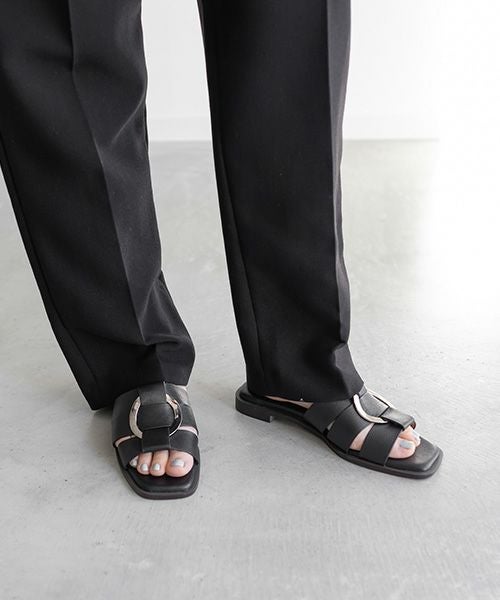  SLIPPER イントレチャート レザーサンダル 27cm 50%OFF】イントレチャートレザーサンダル | A de Vivre（アドゥ