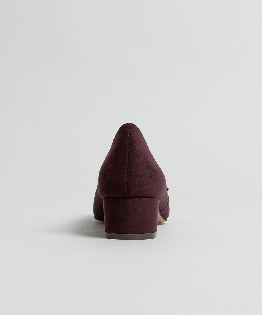 40%OFF】サステナブル 3E アシンメトリーリボンパンプス | A de Vivre
