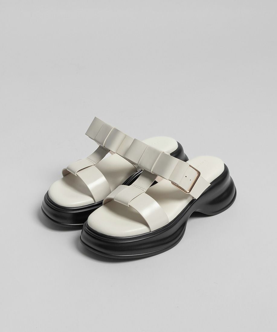 30%OFF】レザー 2WAYリボンサンダル | A de Vivre（アドゥヴィーヴル